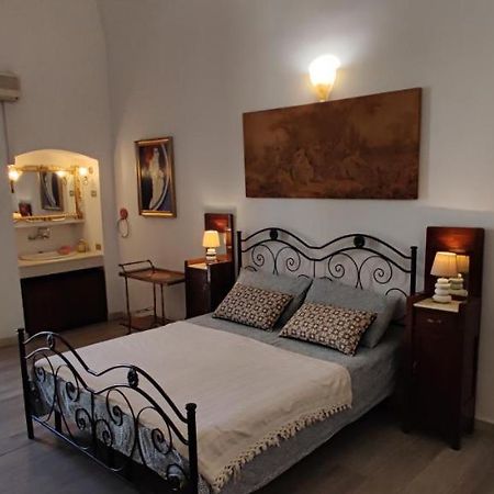 Very Central Apartment, By Shops, Bars, Restaurants Bari Ngoại thất bức ảnh